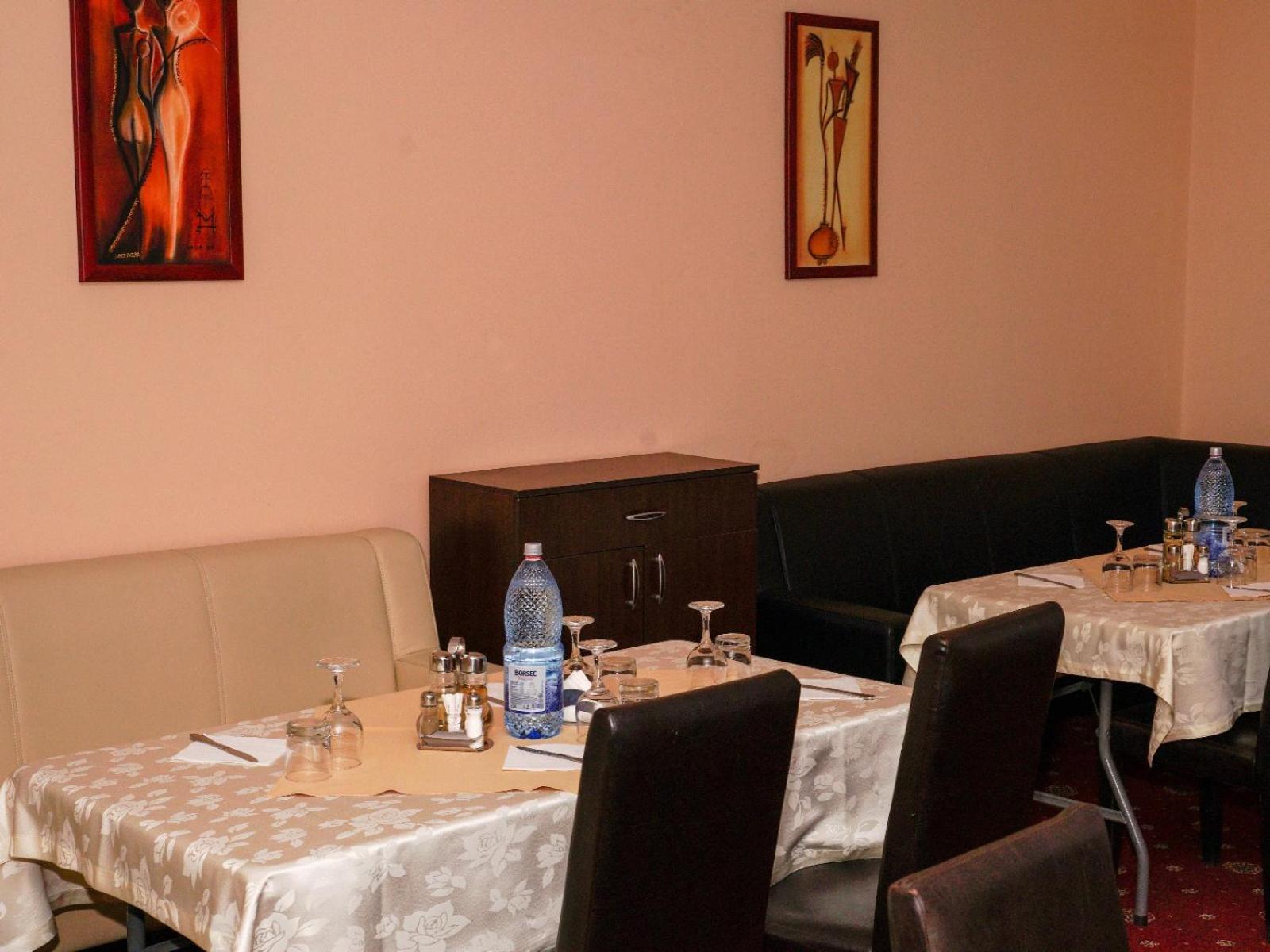 Hotel Criss Букурещ Екстериор снимка